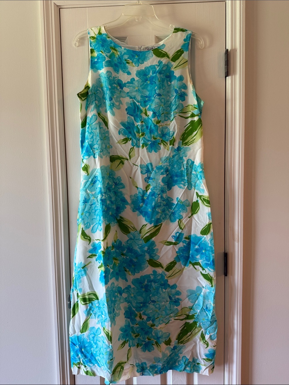 Sleeveless White Dress with Blue Floral Print hydrangeas